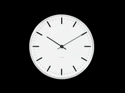 Arne Jacobsen City Hall Vægur Ø16.5 cm hvid/sort | Køb her