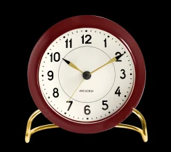 Arne Jacobsen Station Bordur Ø11 cm bordeaux/hvid | Køb her