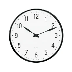 Arne Jacobsen Station Vægur Ø21 cm hvid/sort | Køb her