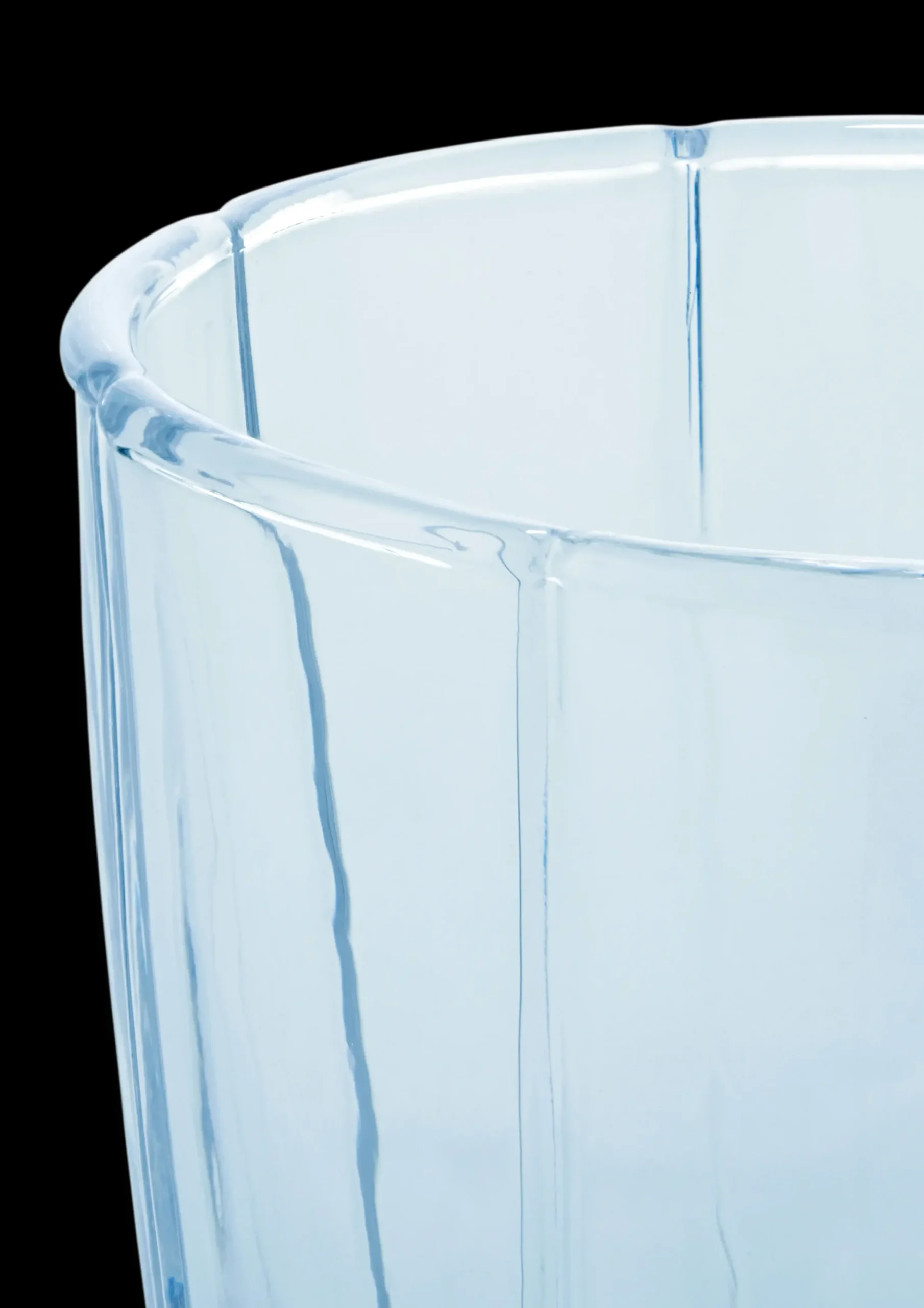 Holmegaard Lily Vandglas 32 cl blue iris 2 stk. | Køb her