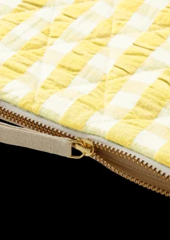 JUNA Bæk&Bølge Dalila Toiletbag 20x14 cm gul/hvid | Køb her