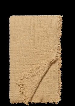 JUNA Sengetæppe 190x240 cm i sand fra serien Reloved