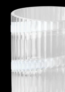 Lyngby Porcelæn Lyngby Vase H25 cm swirl hvid mundblæst glas