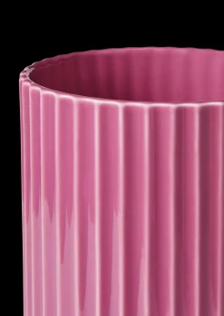 Lyngby Porcelæn Lyngby Vase H20.5 cm lilla porcelæn | Køb nu