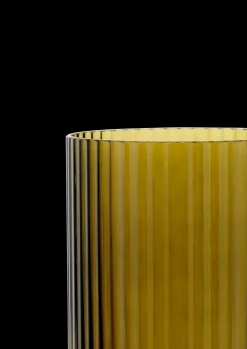 Lyngby Porcelæn Lyngby Vase H25 olivengrøn mundblæst glas