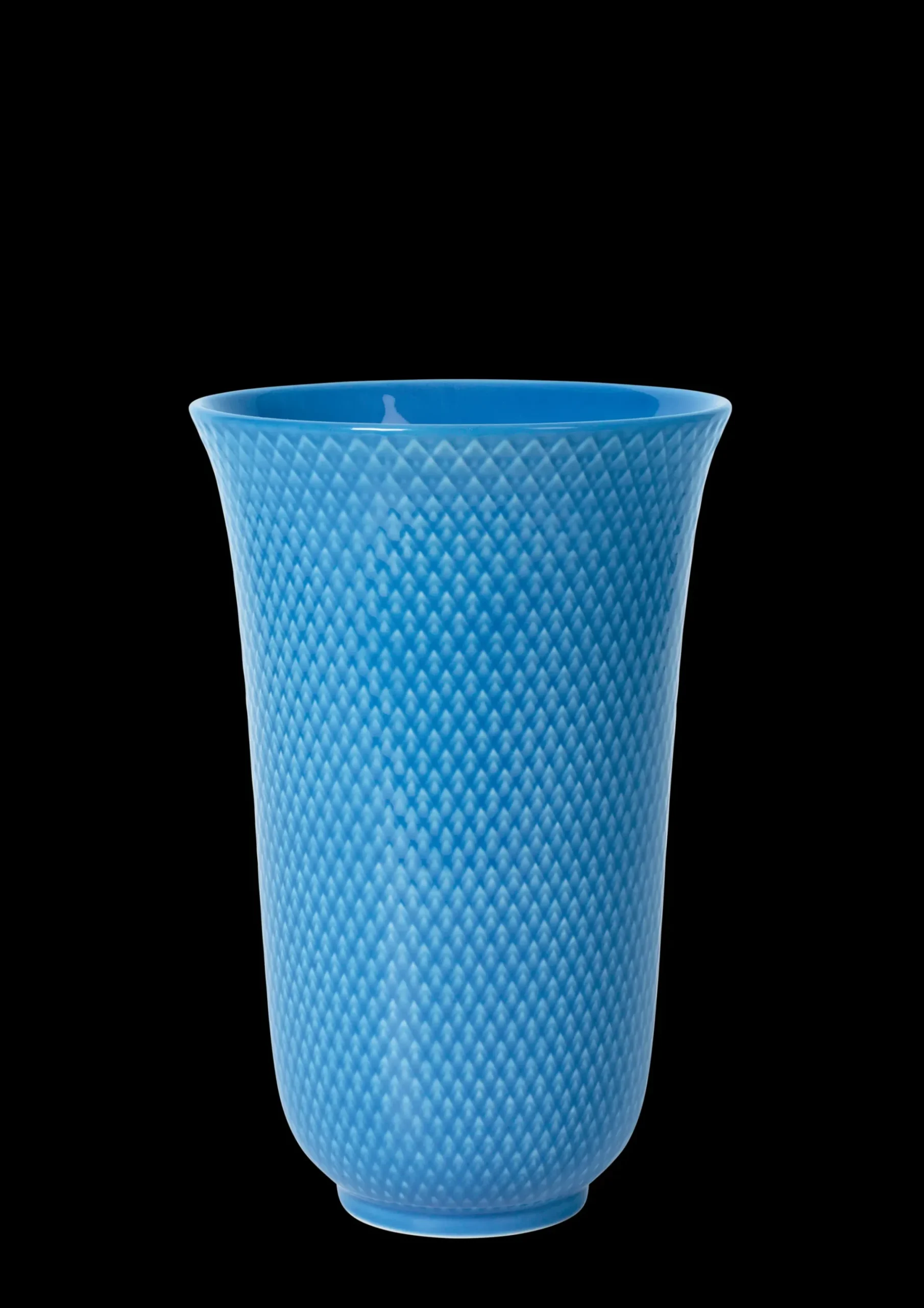 Lyngby Porcelæn Rhombe Color Vase H20 blå porcelæn | Køb her