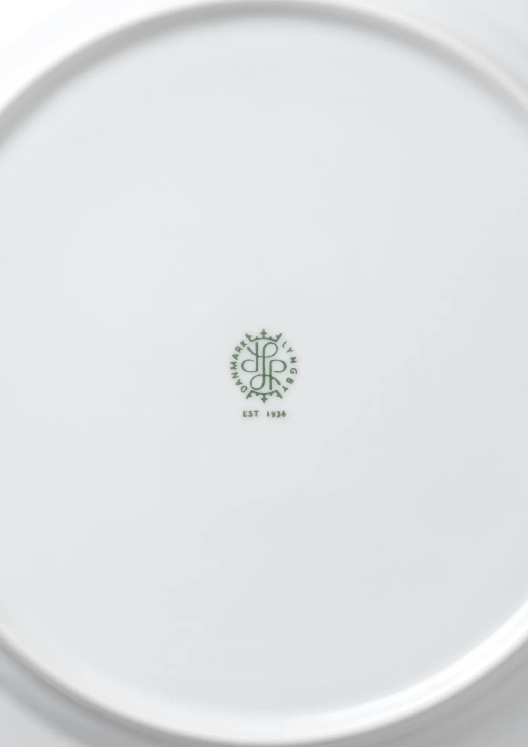 Lyngby Porcelæn Rhombe Middagstallerken Ø27 cm hvid